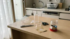 페트병 2개로 30초 만에 미니 소품 수납통 만드는 법