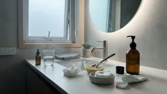 여드름 자국 덜 남게 하는 3가지 습관, 세안·손대기·자외선 차단