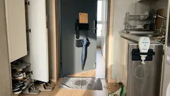 다이소 자석 우산꽂이로 현관 젖은 바닥 끝내는 정리법