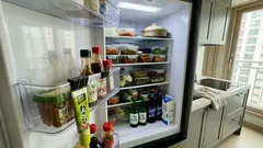 바인더 클립 하나로 냉장고 도어 포켓 정리 끝내는 방법