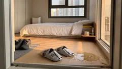 재난 직후 맨발 금지, 신문지 슬리퍼로 발부터 지키는 응급 팁