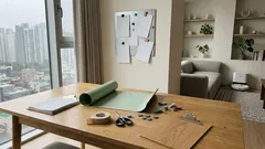 프린트가 사라지는 집이라면, 거실 마그넷 보드로 ‘보이는 정리’ 시작하기